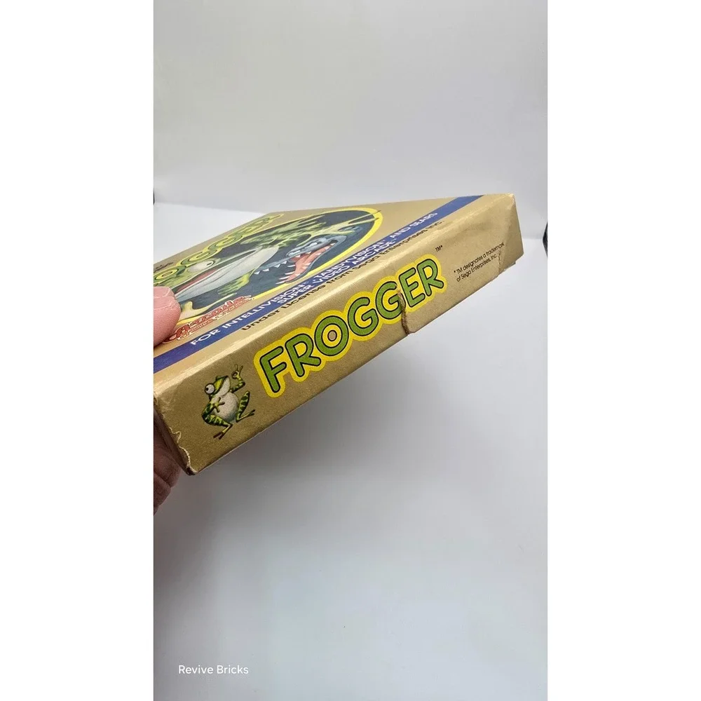 Frogger (Intellivision, 1983) CIB Complete‎ Tested and Working Great Condition